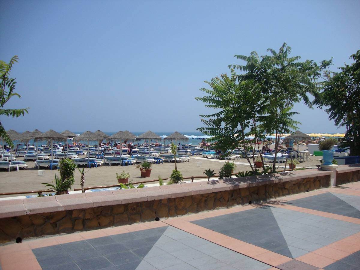 Hotel Cabello Torremolinos Dış mekan fotoğraf